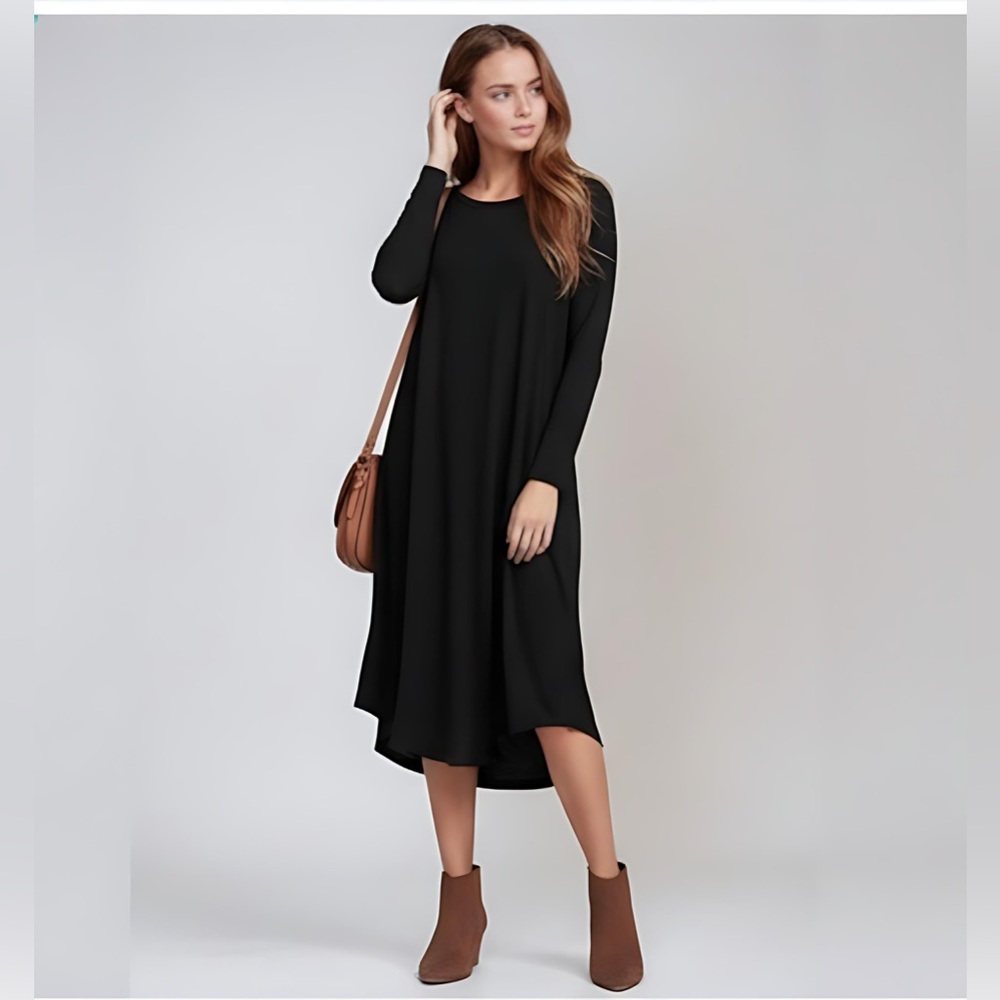 Black Tee Knit Curved Hem Dress With Pockets - Picture 3 of 6